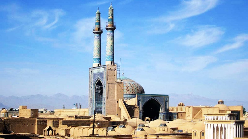 Jamee mosque in Yazd with the tallest minaret in iran now between old houss 